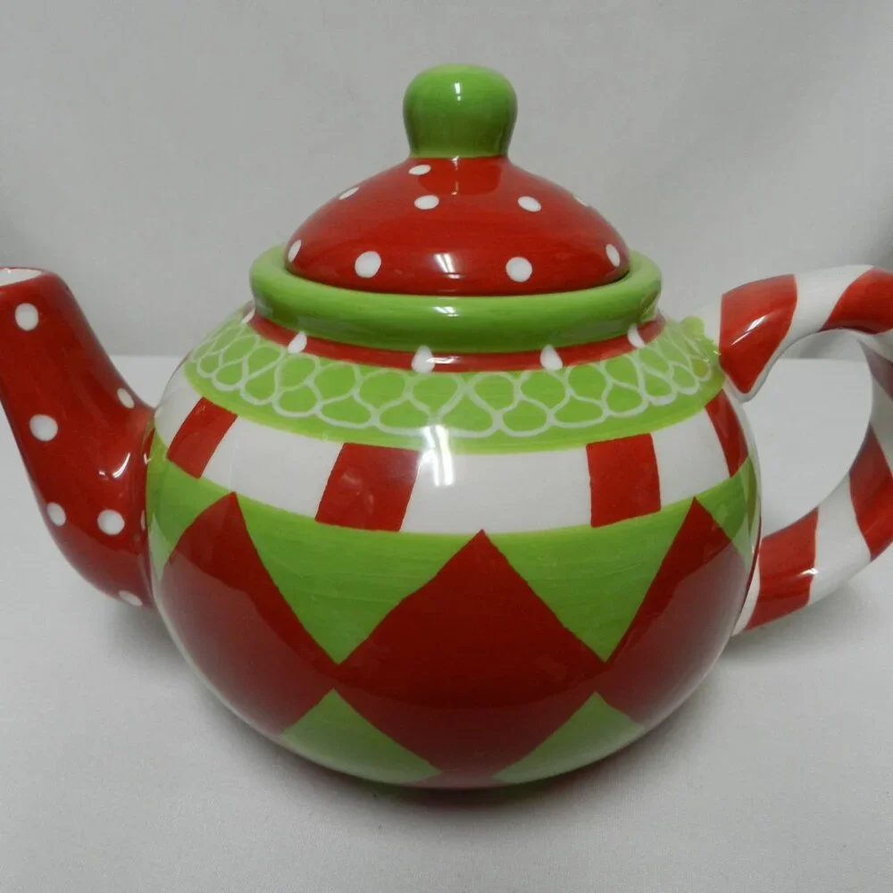 Home Essentials Christmas Ceramic Tea Pot red green Polka Dot geometric 56oz
